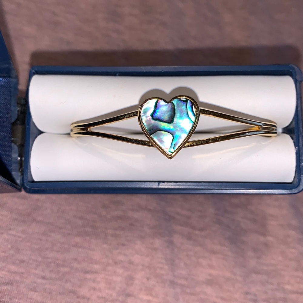 ARIKI BLUE HEART GOLD PLATED BANGLE